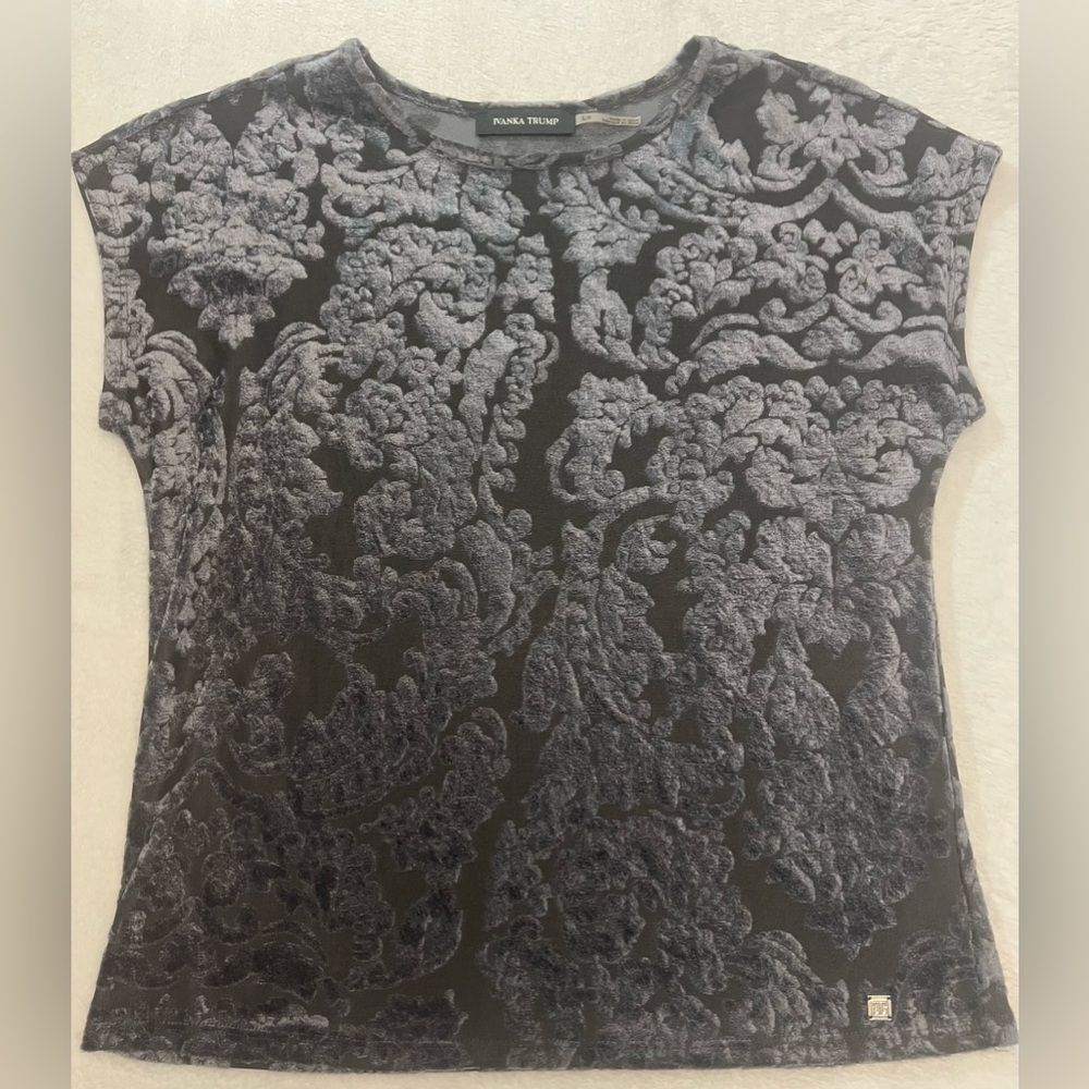 Ivanka Trump Black and Gray Velvet touch Graphic Cap Sleeve Tee SMALL